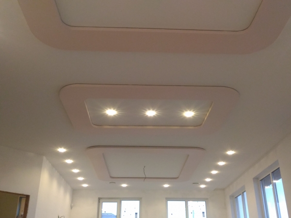 Натяжные потолки Descor